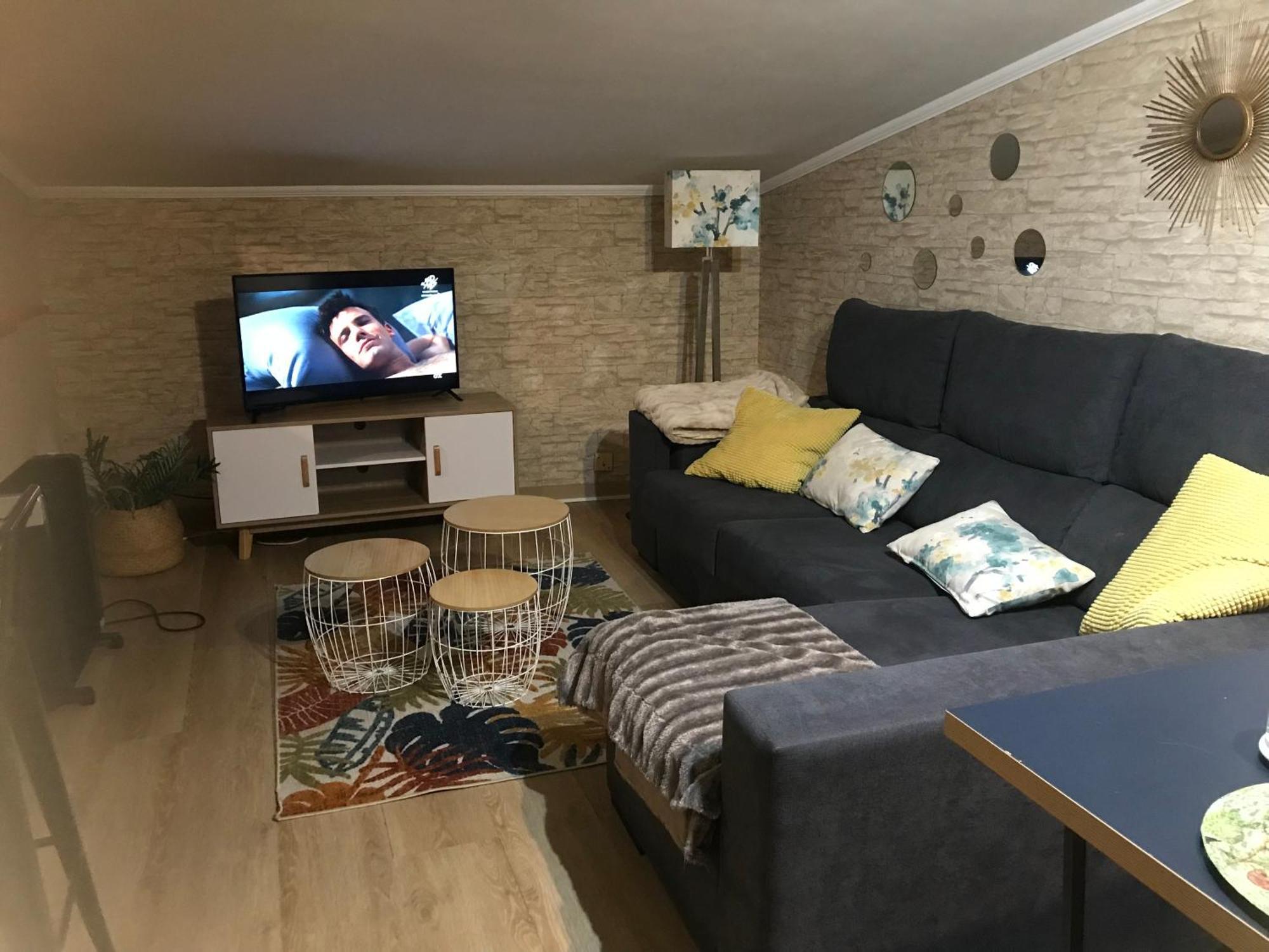 Apartamento Con Amplia Terraza Cerca Del Hospital Clinico Σαντιάγο ντε Κομποστέλα Εξωτερικό φωτογραφία